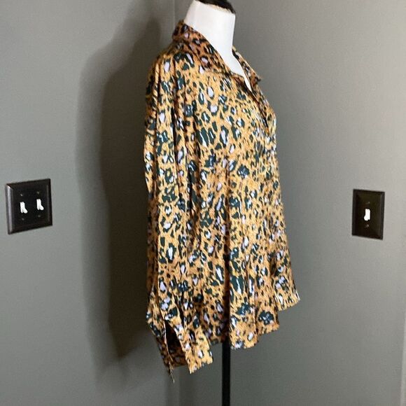 Jessica Simpson Leopard Button Down Blouse Speckled Cheetah Bodie - Picture 5 of 11